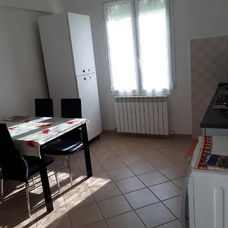 Enrica Apartament Moneglia